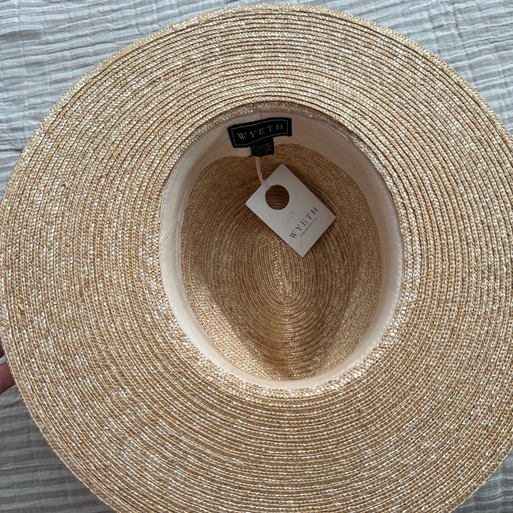 WYETHUSA
Diego in Ivory